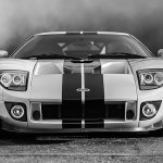 car-1376083_640